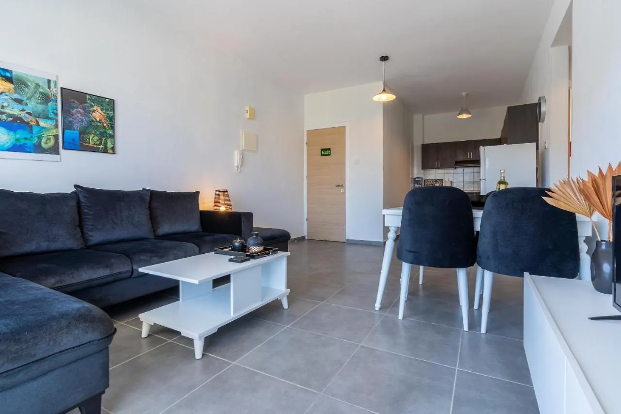 Diamond'S 2-Bedroom Apartment In Larnaca