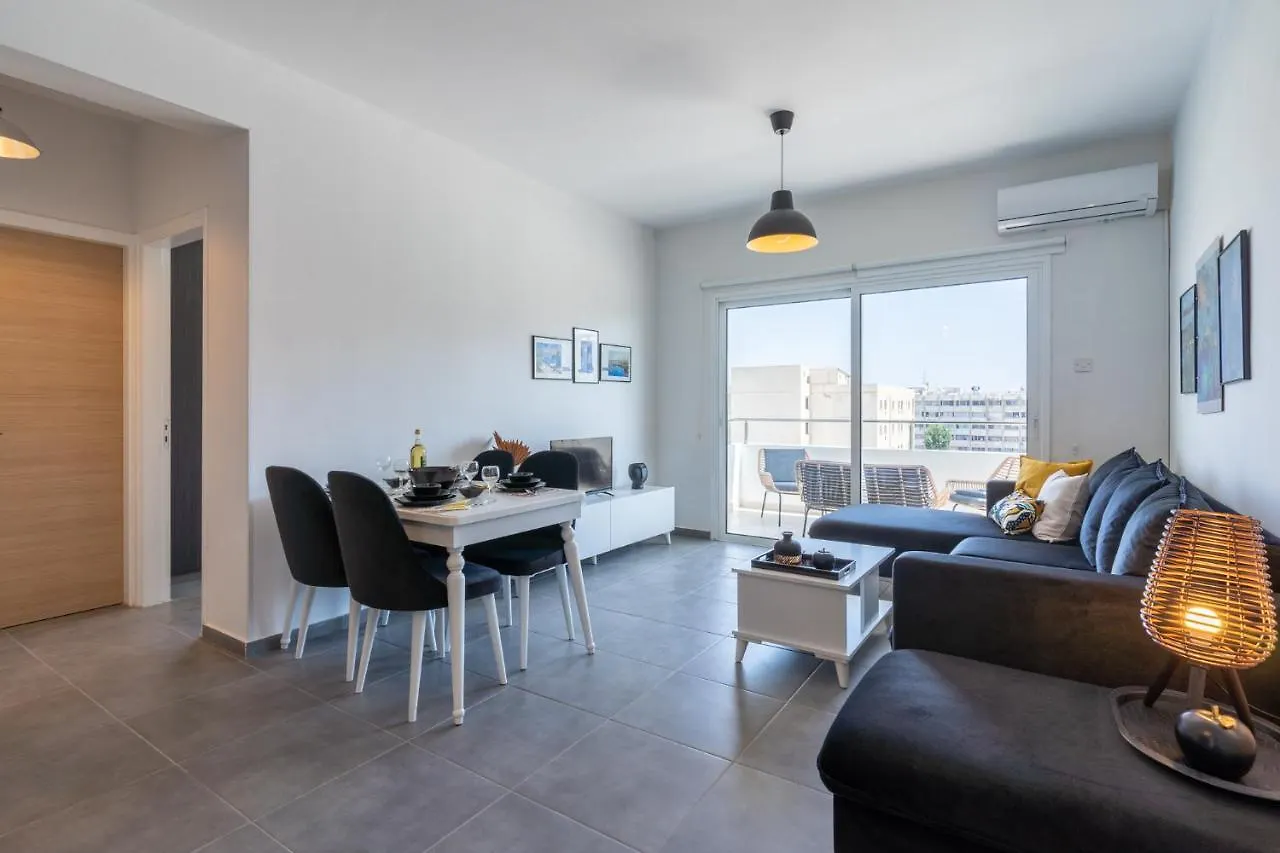 Diamond'S 2-Bedroom Apartment In Larnaca